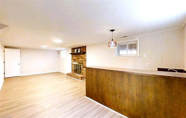 101 Shady Oak Court, Clemmons, NC 27012