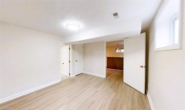 101 Shady Oak Court, Clemmons, NC 27012