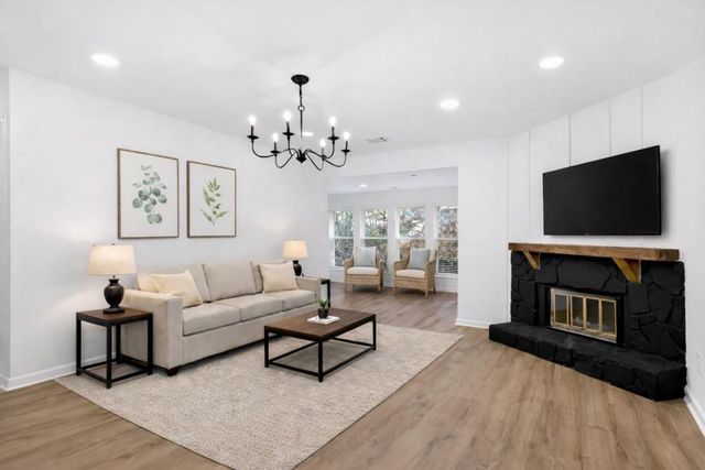 3113 Lake Pointe Circle, Roswell, GA 30075