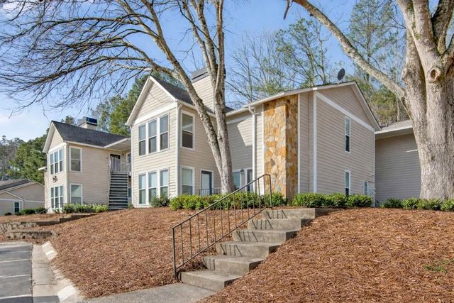 3113 Lake Pointe Circle, Roswell, GA 30075