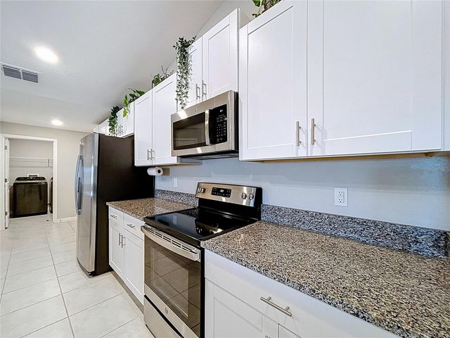 5420 LESLIE CANYON DRIVE, Wimauma, FL 33598