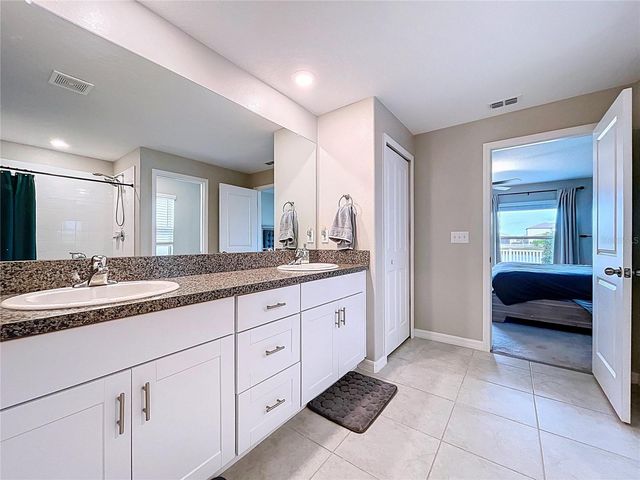 5420 LESLIE CANYON DRIVE, Wimauma, FL 33598