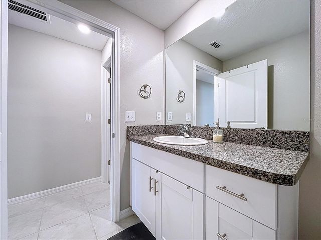 5420 LESLIE CANYON DRIVE, Wimauma, FL 33598