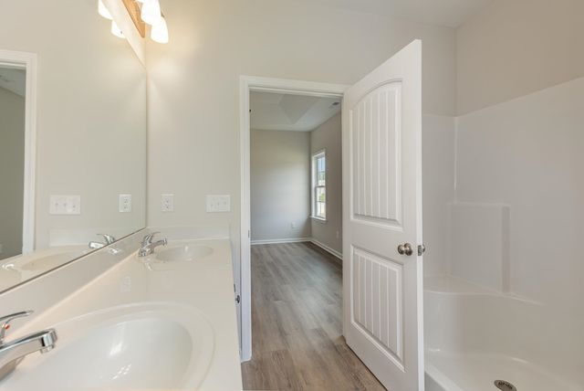 924 Woodside Dr., Conway, SC 29526