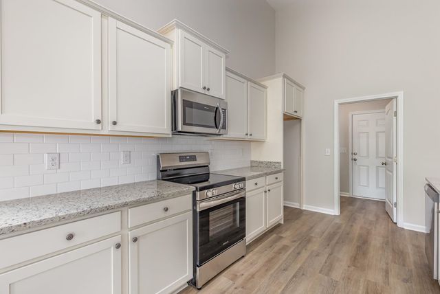 924 Woodside Dr., Conway, SC 29526