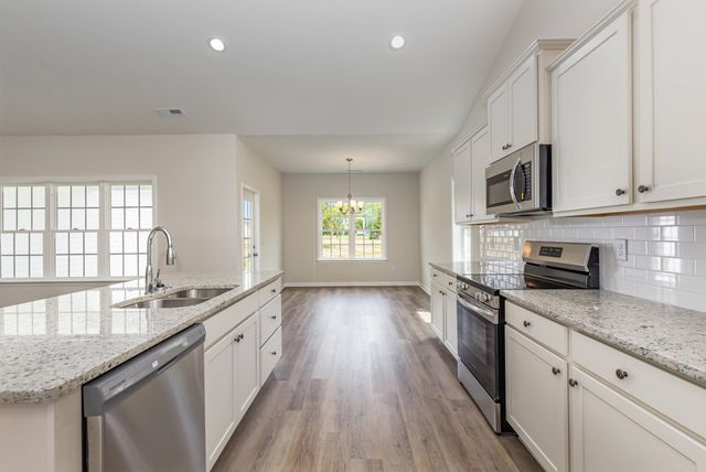 924 Woodside Dr., Conway, SC 29526
