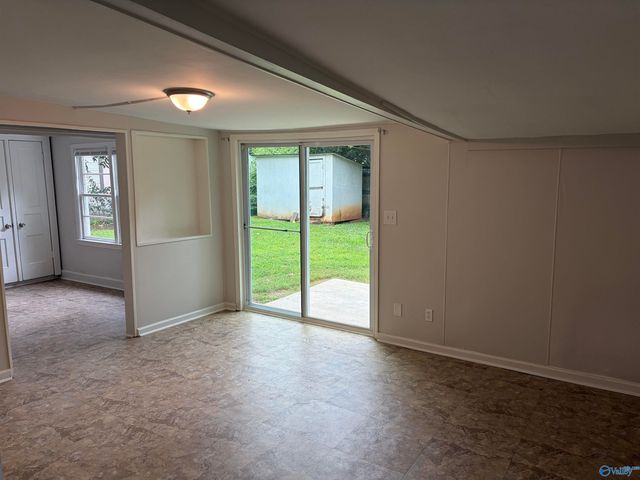 609 NW 9th Street, Huntsville, AL 35805