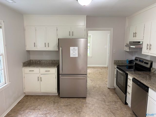 609 NW 9th Street, Huntsville, AL 35805