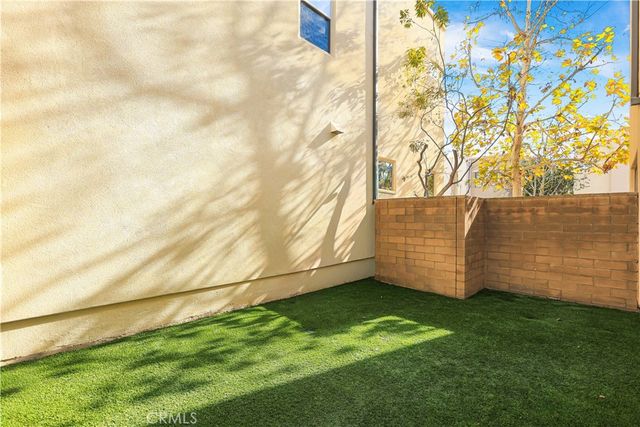 107 Terrapin, Irvine, CA 92618