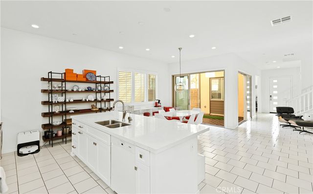 107 Terrapin, Irvine, CA 92618