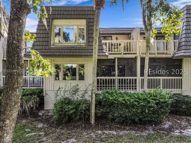 1 Gloucester Rd Apt 105, Hilton Head Island, SC 29928