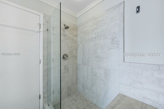 1 Gloucester Rd Apt 105, Hilton Head Island, SC 29928