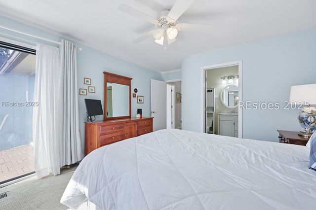 1 Gloucester Rd Apt 105, Hilton Head Island, SC 29928