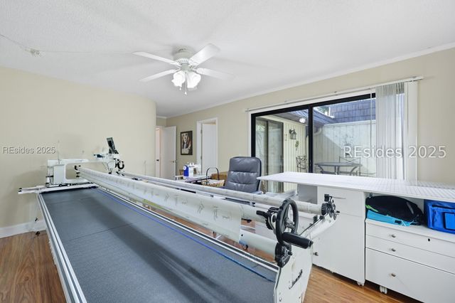 1 Gloucester Rd Apt 105, Hilton Head Island, SC 29928