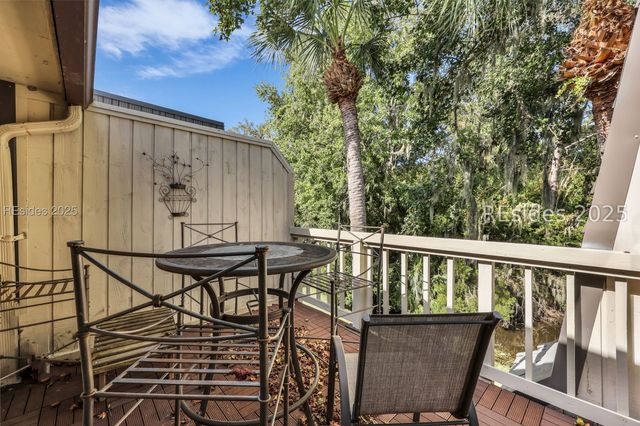 1 Gloucester Rd Apt 105, Hilton Head Island, SC 29928