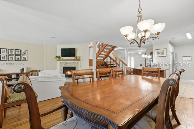 1 Gloucester Rd Apt 105, Hilton Head Island, SC 29928