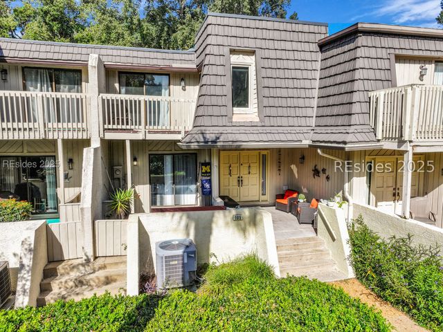 1 Gloucester Rd Apt 105, Hilton Head Island, SC 29928