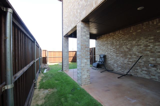 2141 Miramar Drive, Little Elm, TX 75068