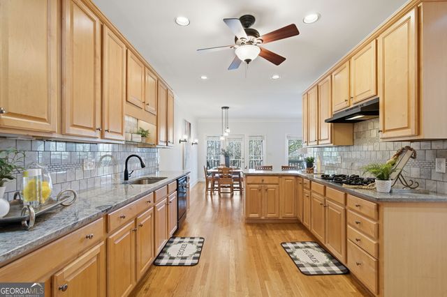 8655 Hope Vine, Roswell, GA 30076