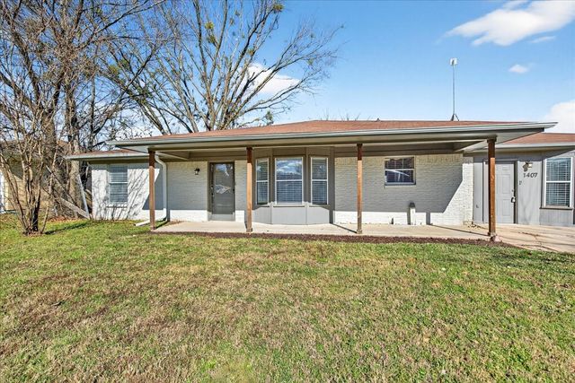1407 Royal Drive, Kaufman, TX 75142