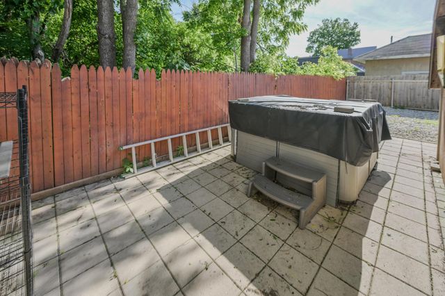 124 College, Urbana, OH 43078
