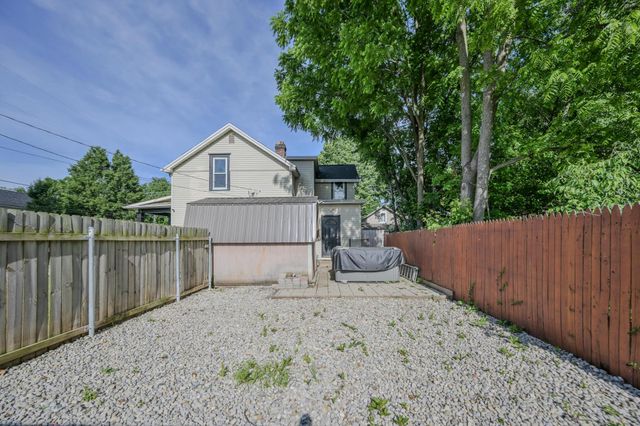 124 College, Urbana, OH 43078