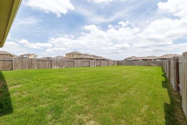 17621 Fairbridge LN, Manor, TX 78653