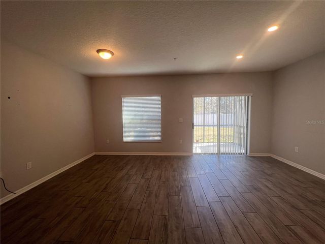104 CEDAR BARK, Sanford, FL 32771