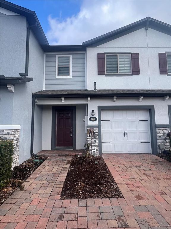 104 CEDAR BARK, Sanford, FL 32771