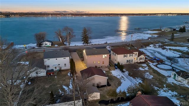 4178 East River Road, Grand Island, NY 14072