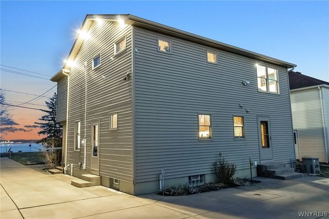 4178 East River Road, Grand Island, NY 14072