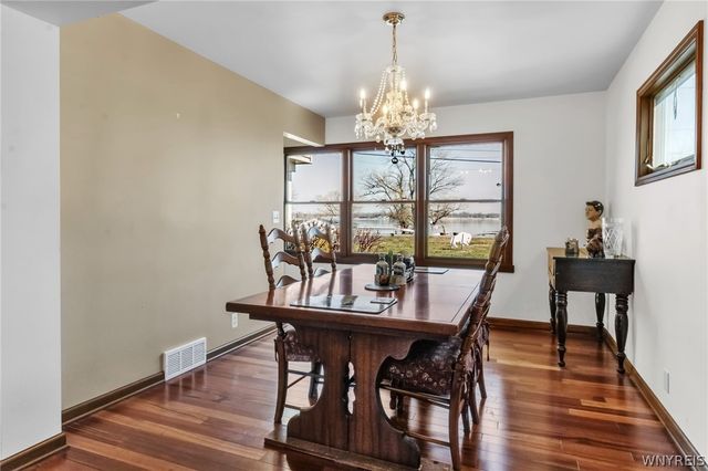 4178 East River Road, Grand Island, NY 14072