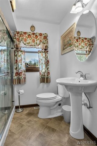 4178 East River Road, Grand Island, NY 14072