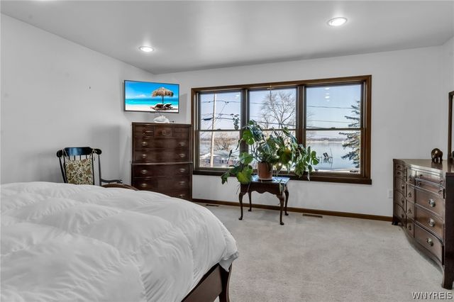 4178 East River Road, Grand Island, NY 14072