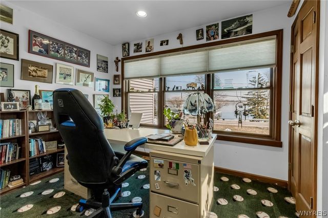 4178 East River Road, Grand Island, NY 14072