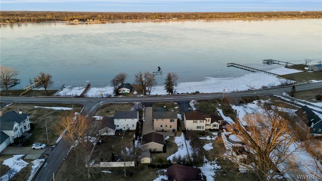 4178 East River Road, Grand Island, NY 14072