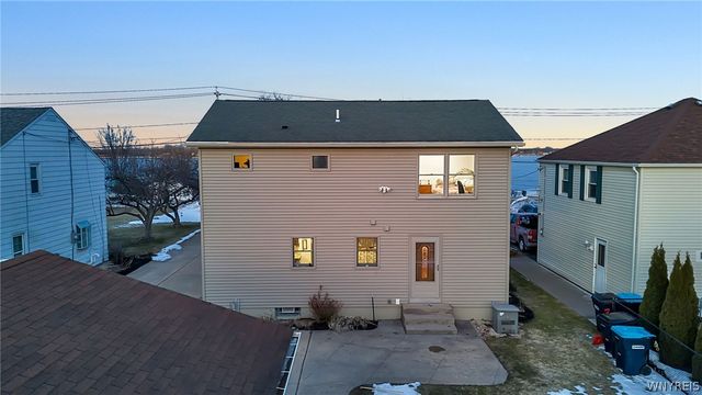 4178 East River Road, Grand Island, NY 14072