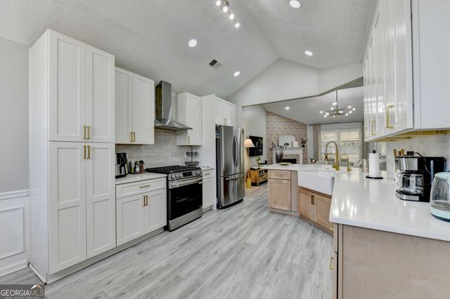 5496 Amber Cove Way, Flowery Branch, GA 30542