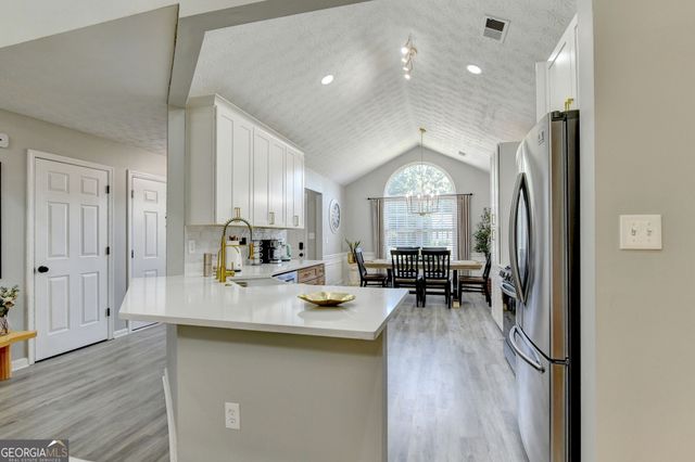 5496 Amber Cove Way, Flowery Branch, GA 30542