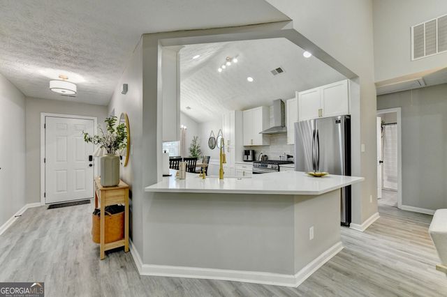 5496 Amber Cove Way, Flowery Branch, GA 30542