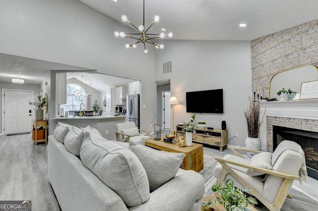 5496 Amber Cove Way, Flowery Branch, GA 30542