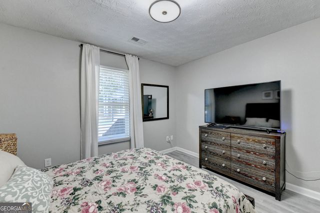 5496 Amber Cove Way, Flowery Branch, GA 30542