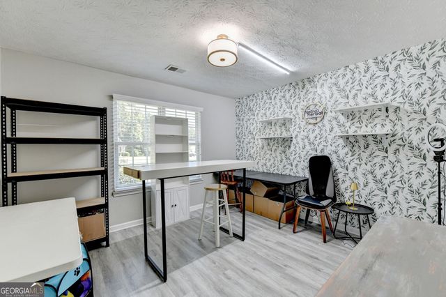 5496 Amber Cove Way, Flowery Branch, GA 30542
