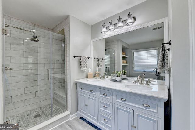 5496 Amber Cove Way, Flowery Branch, GA 30542