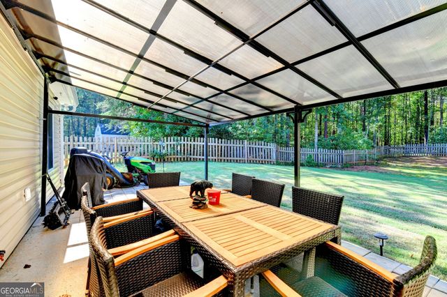 5496 Amber Cove Way, Flowery Branch, GA 30542