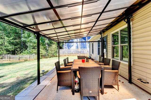 5496 Amber Cove Way, Flowery Branch, GA 30542