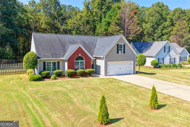 5496 Amber Cove Way, Flowery Branch, GA 30542