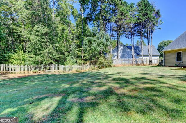 5496 Amber Cove Way, Flowery Branch, GA 30542