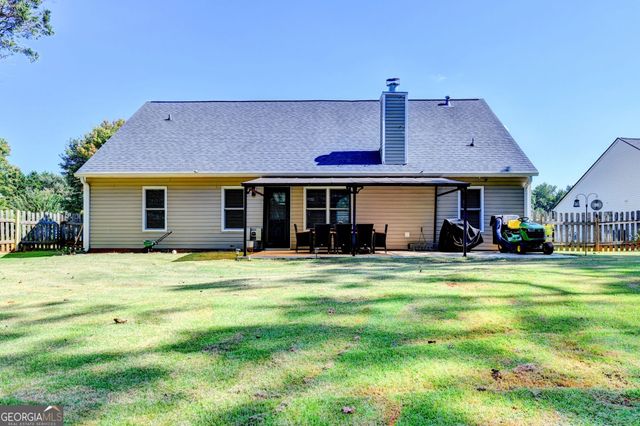 5496 Amber Cove Way, Flowery Branch, GA 30542