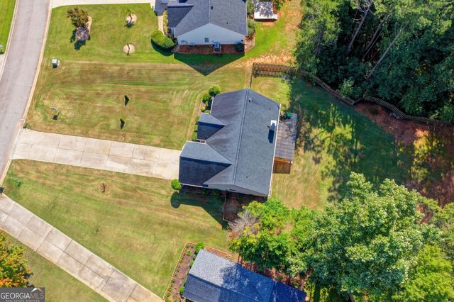 5496 Amber Cove Way, Flowery Branch, GA 30542